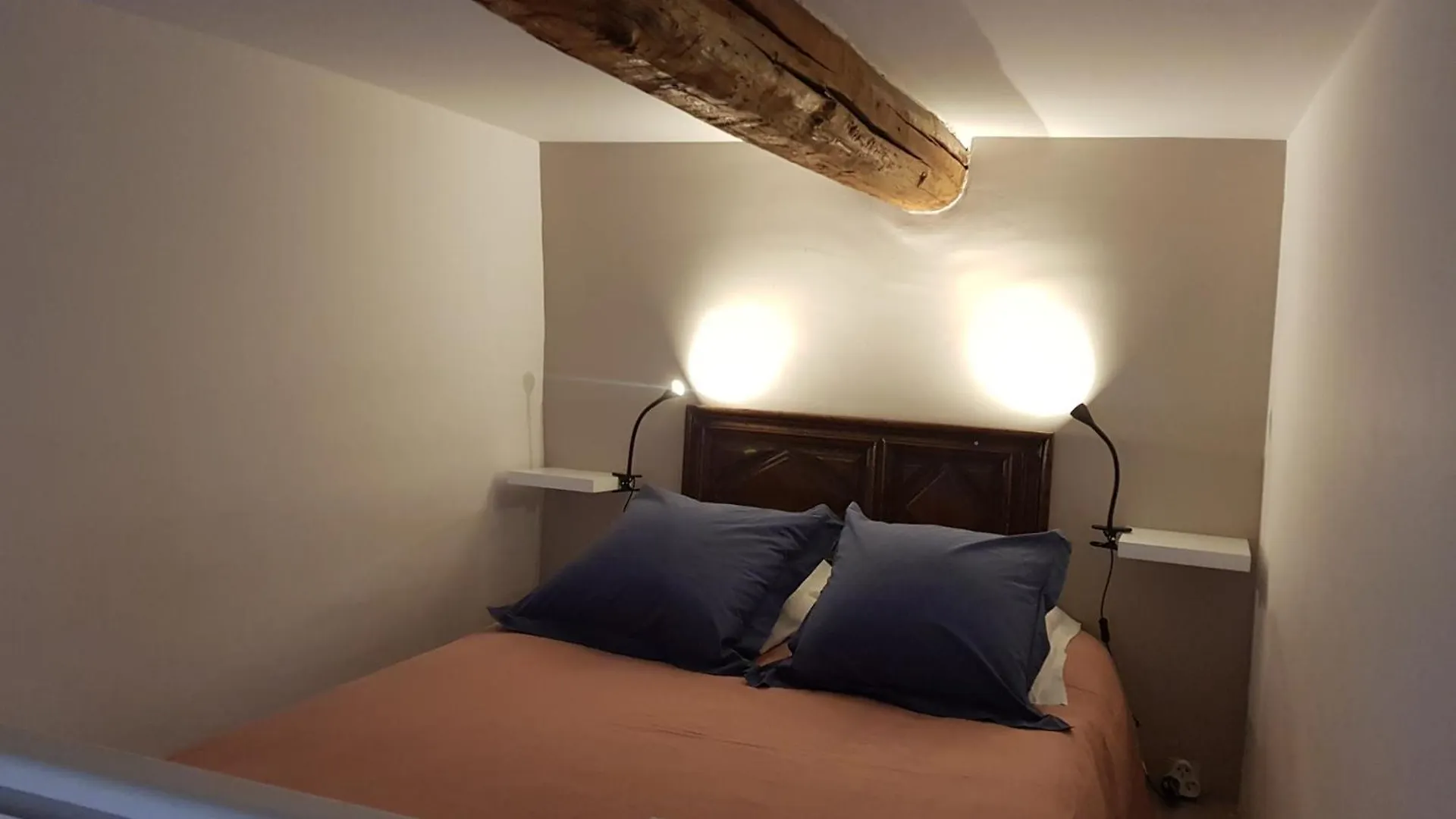 Bed And Breakfast Jardin De Marie Aix-en-Provence 0*,  France